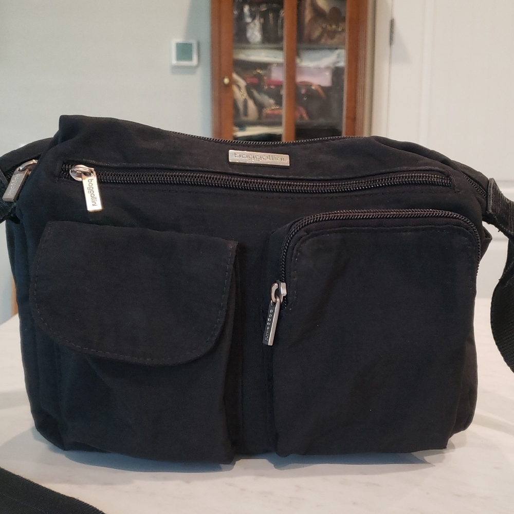 Baggallini Black Crossbody Bag Size Medium